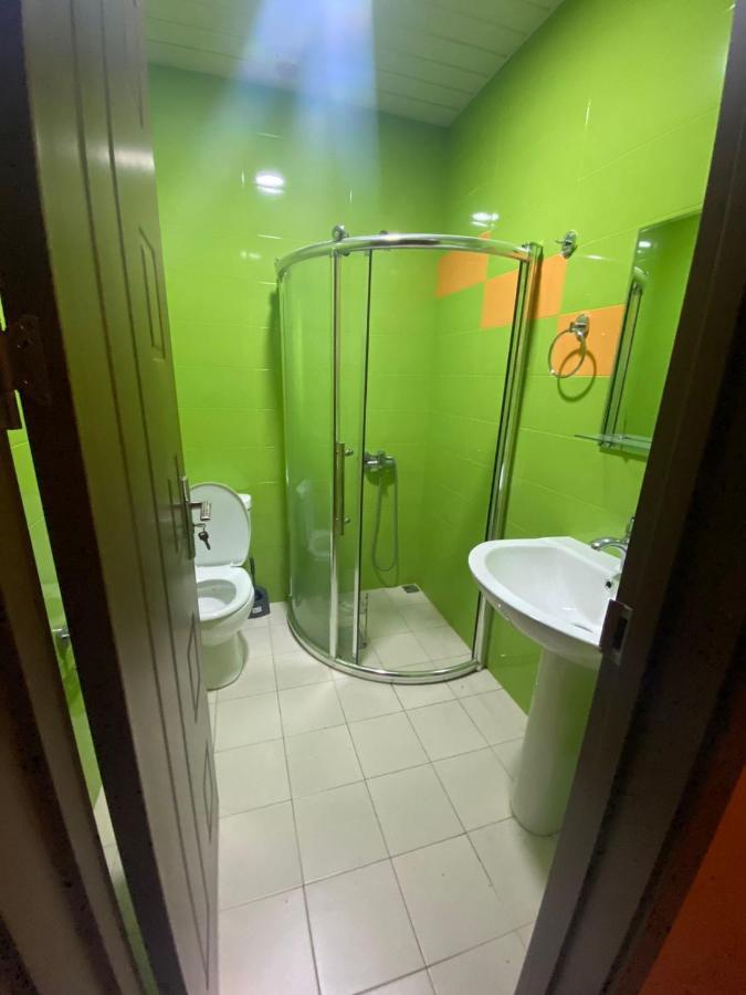 Mimino Aparthotel Batoemi Buitenkant foto