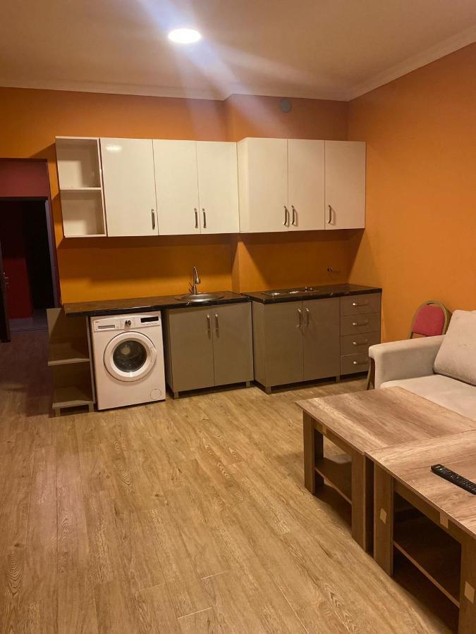 Mimino Aparthotel Batoemi Buitenkant foto