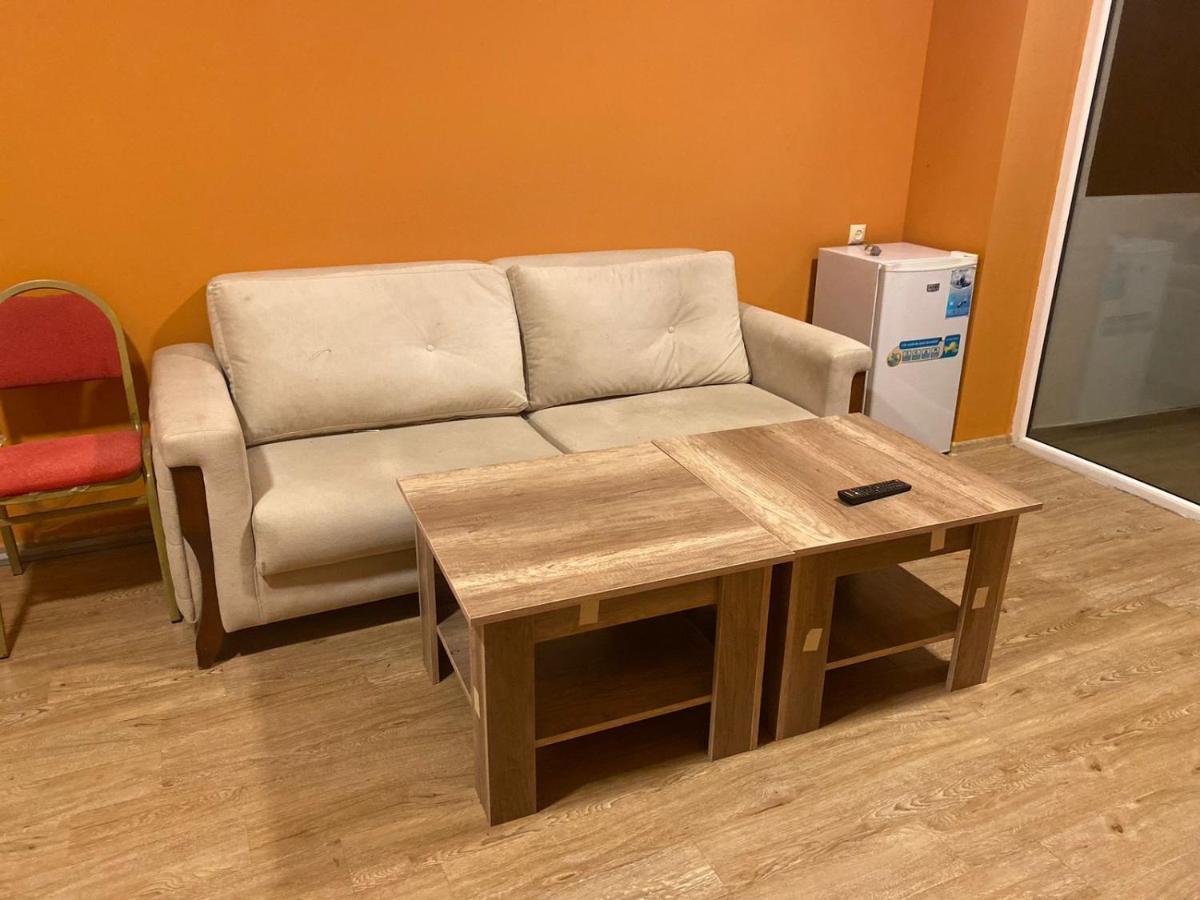 Mimino Aparthotel Batoemi Buitenkant foto