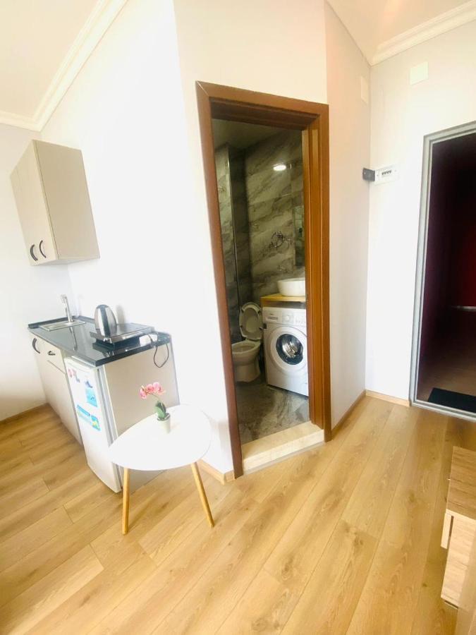 Mimino Aparthotel Batoemi Buitenkant foto