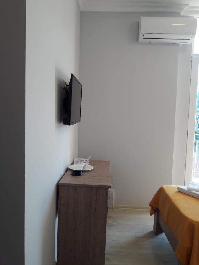 Mimino Aparthotel Batoemi Buitenkant foto