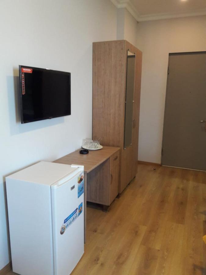Mimino Aparthotel Batoemi Buitenkant foto