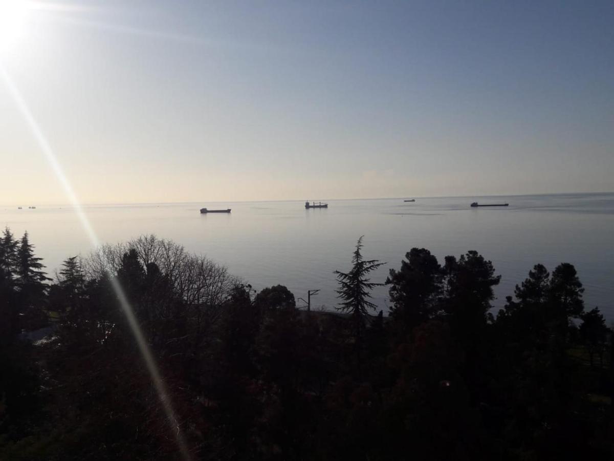 Mimino Aparthotel Batoemi Buitenkant foto